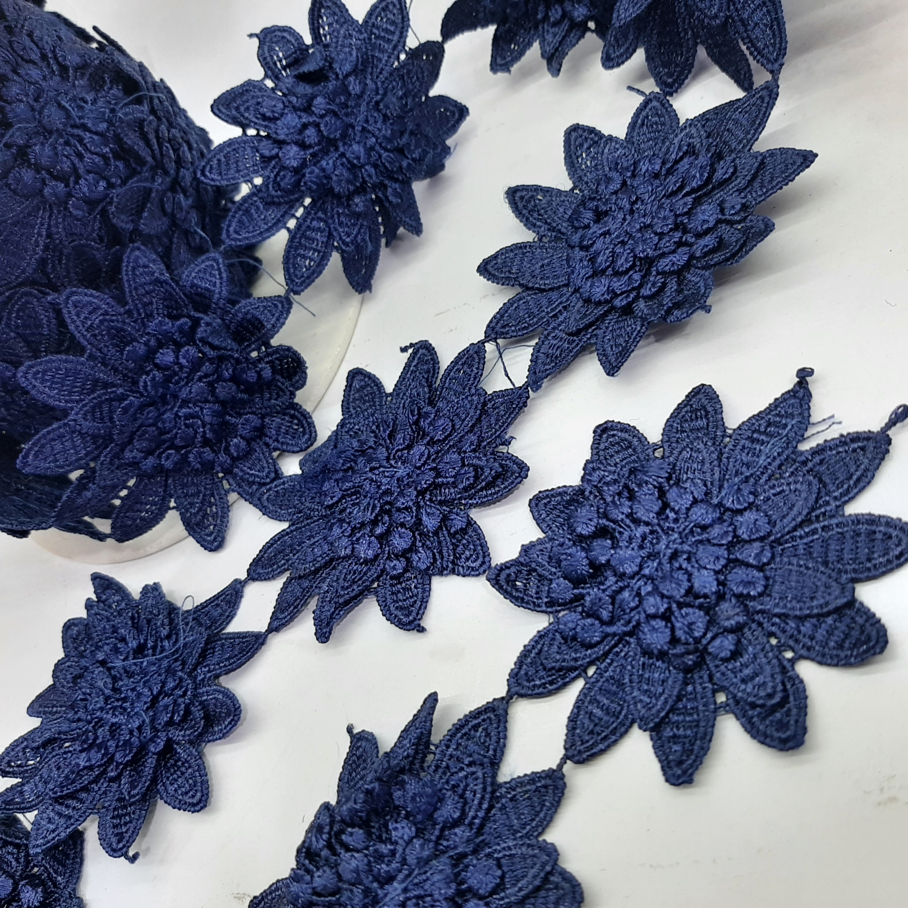یراق طرح گل برجسته